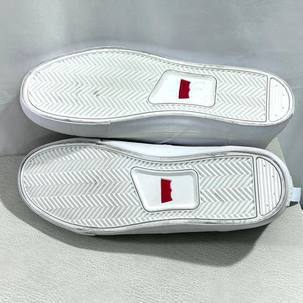 Levi's Mens Sneakers Size 10.5 White Lance Perforated Faux-Leather Low Top Skate